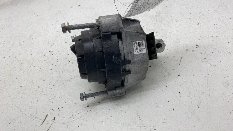 6883246-02 2018-2020 BMW 530e Front Passenger Side Engine Motor Mount Bracket Support Right