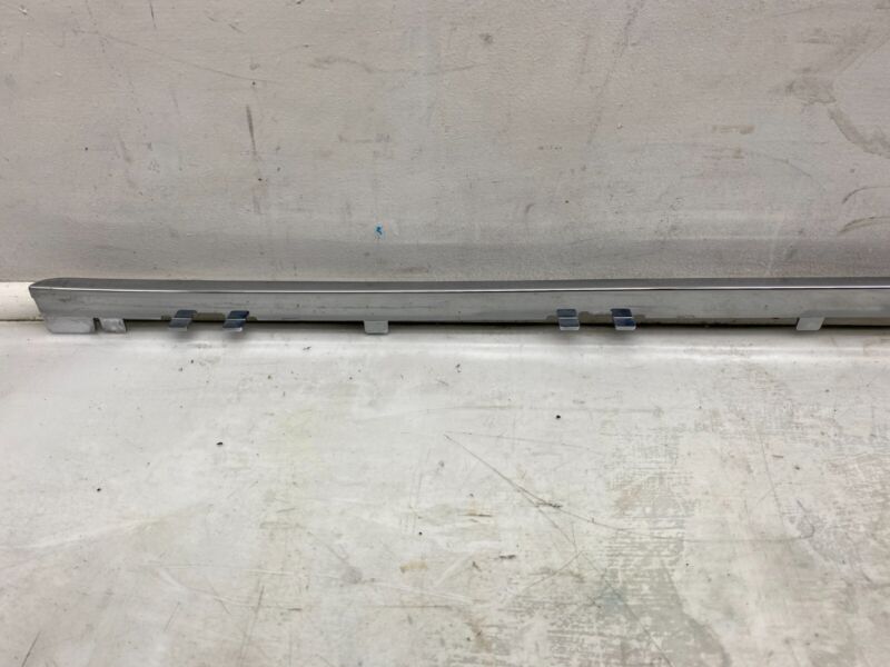 102504200E ⭕ 12-20 Tesla Model S Right Bright Rocker Molding Sill Trim Panel 1025042-00-E