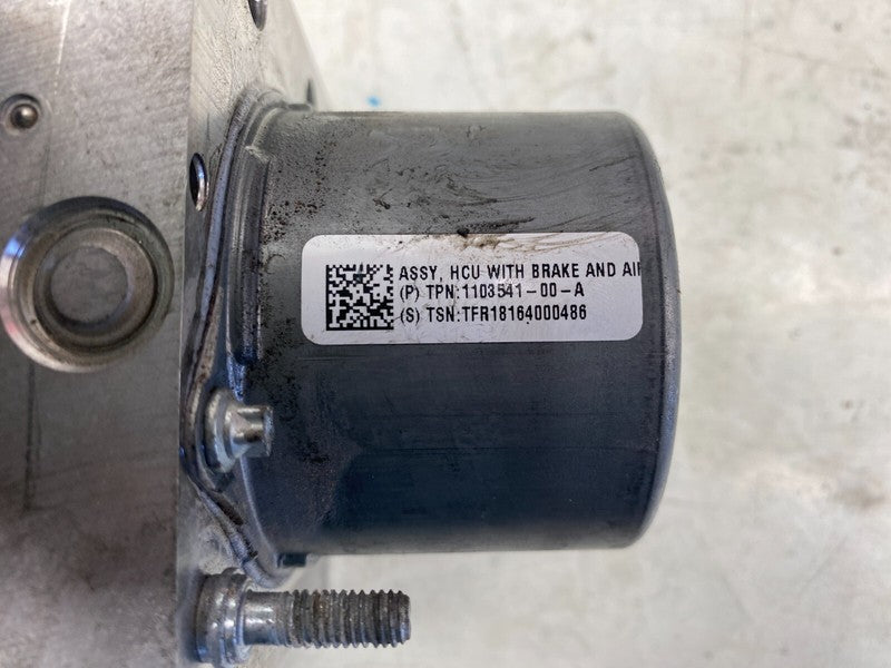 1044745 00 B ⭕ 17-23 Tesla Model 3 Y Anti-Lock Brake System ABS Pump Module Unit 1044745-00-B