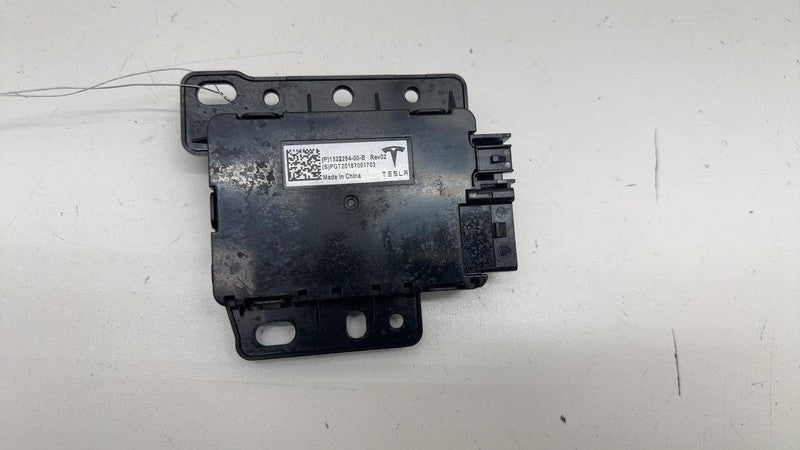 ⭕ 17-23 Tesla Model 3 Y Center Console USB/AUX Hub Control Module 1522