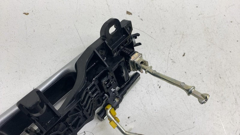 ⭕23-25 Toyota Prius Front Driver Side Exterior Door Handle Outer Left 