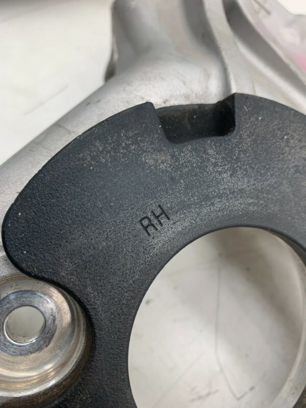 1044376-00-D ⭕ 2017-2023 Tesla Model 3 Y Front Right Upper Strut Mount Bracket 1044376-00-D