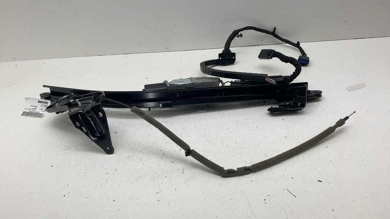 68368918AH ⭕ 2017-2025 Chrysler Pacifica Rear Right Sliding Door Track w/ Motor 68368918AH