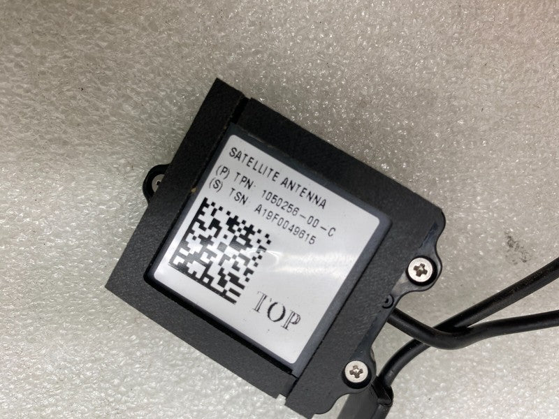 105025600C ⭕ 2012-2025 Model S Satellite Radio AM FM Amplifiers Antenna Module 1050256-00-C