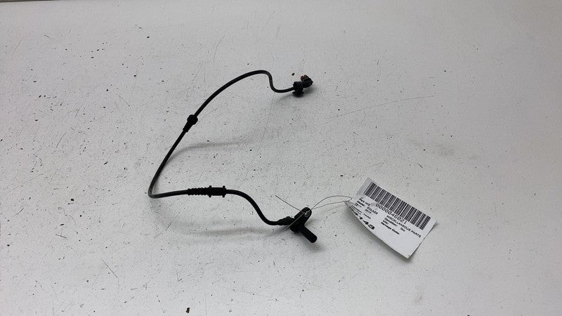 ⭕ 2013 2014  Mercedes E350 E-Class Left or Right ABS Wheel Speed Sensor Assembly