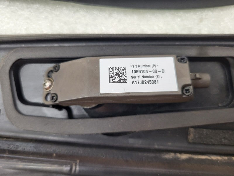 108390200B ⭕16-20 Tesla Model X Right B-Pillar Applique Trim Molding w/ Camera 1092312-98-D