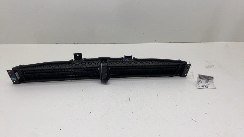 86586532 ⭕ 2024 Acura ZDX Honda Prologue Air Shutter Front Bumper Assembly 86586532
