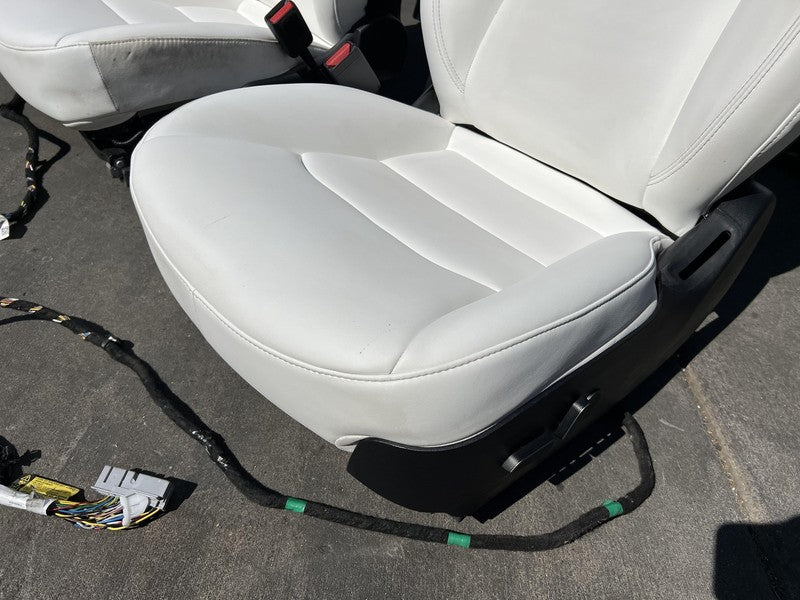 1456943-99-E ⭕ 2020-2022 Tesla Model Y MY Three Row 7-seater Interior Seat Cushion Assy White