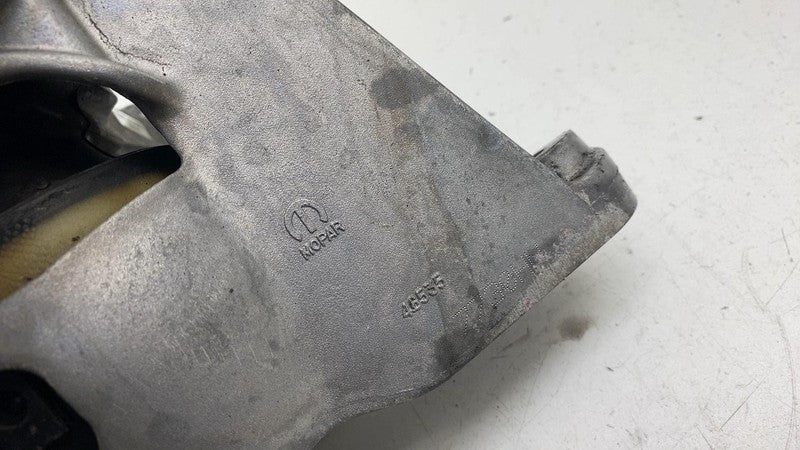 68224746AD ⭕ 17-24 Chrysler Pacifica Engine Right Frame Mount Support Bracket RH 68224746AD