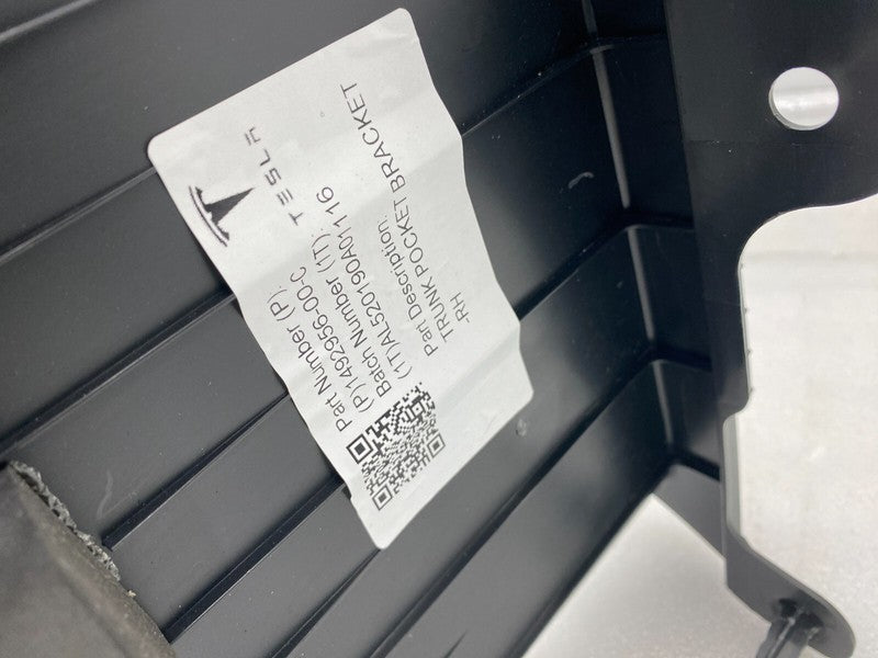 1492956 00 C ⭕ 20-24 Model Y Rear Passenger Side Trunk Pocket End Bracket Right 1492956-00-C