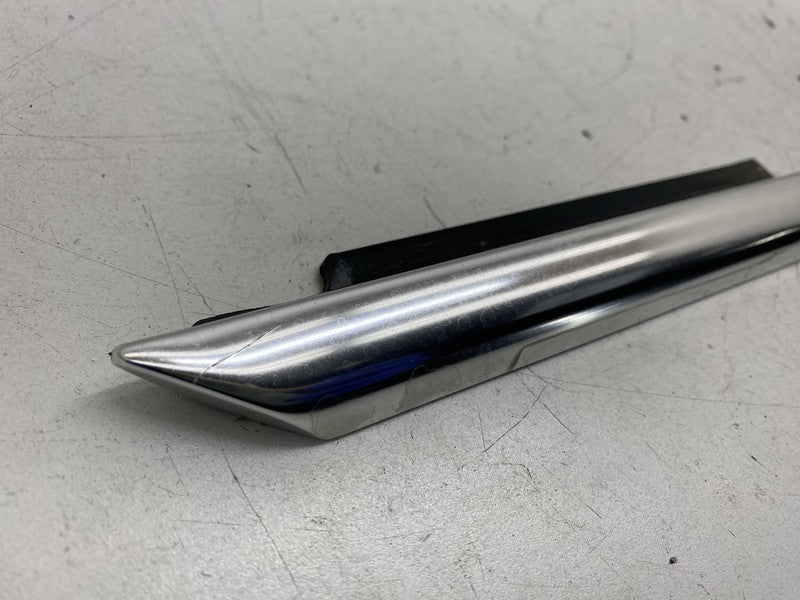 ⭕ 14-20 Maserati Ghibli Front Passenger Exterior Door Window Belt Mold