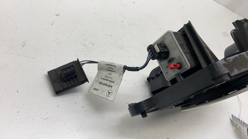 ⭕22-25 Mercedes-Benz EQS 450+ V297 Charging Port Door Lid White 799 A2