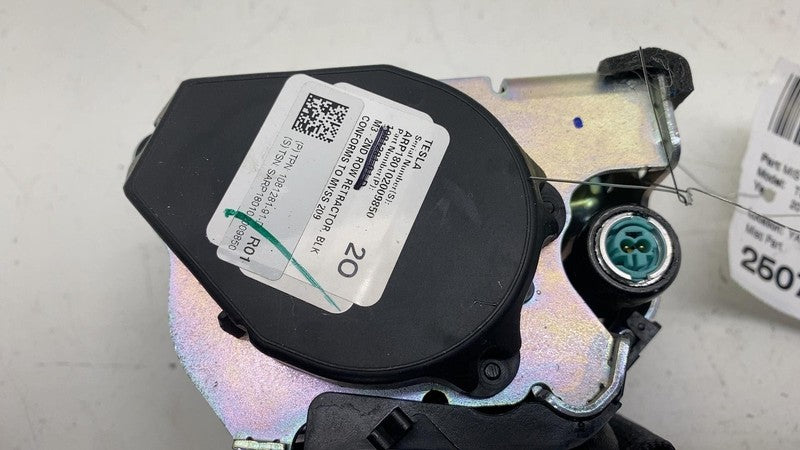 ⭕ 17-23 Model 3 M3 Rear Left or Right 2nd Row Seat Belt & Retractor 10