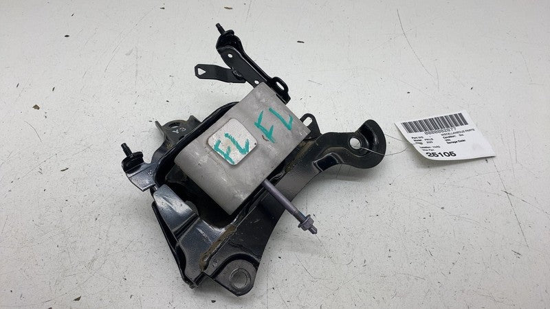⭕ 2023-2024 Toyota Prius Driver Side Engine Motor Mount Bracket Insulator Left
