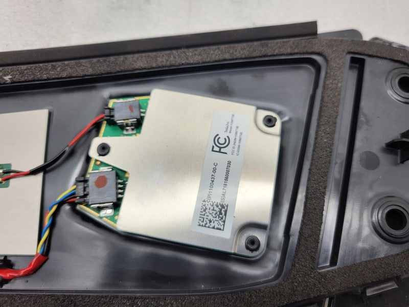 110043700C ⭕ 17-23 Model 3 Driver Side B-Pillar Applique Glass w/ Camera Left 1100437-00-C