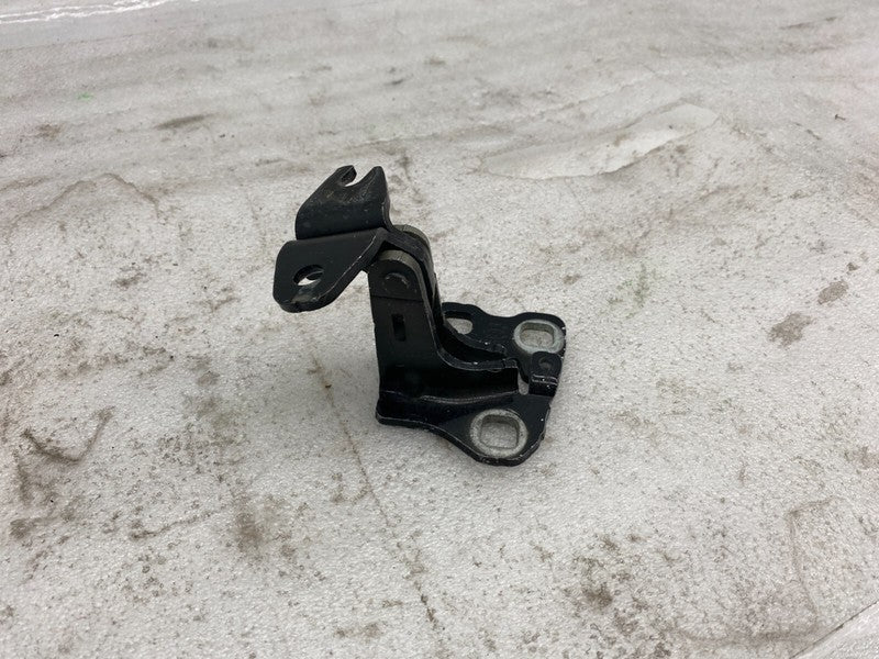 A046571 ⭕ 2017-2022 Tesla Model 3 Front Passenger Door Lower Hinge Closure Assist Right