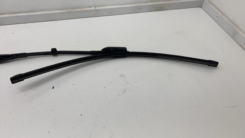 ⭕2020-2023 Tesla Model Y Front Driver Side Windshield Wiper Arm w/ Bla