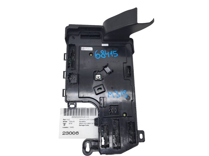 107867390K 17-23 Tesla Model 3 Front Left Low Voltage Body Control Module Unit 1078673-90-K