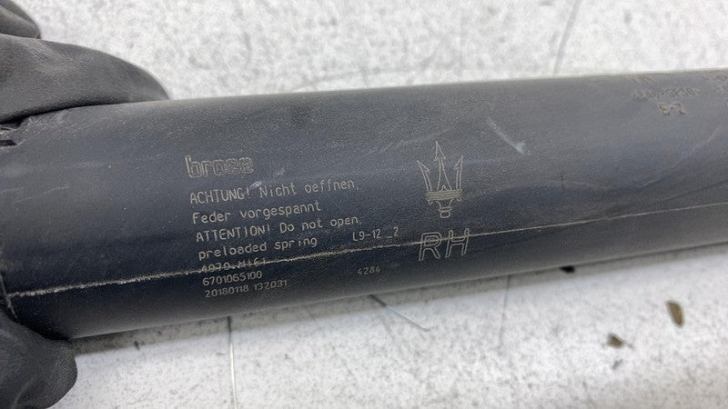 ⭕17-20 Maserati Levante Rear Right Liftgate Power Lift Cylinder Strut 