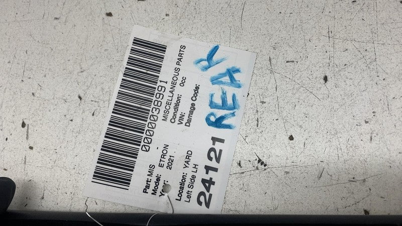 4KE 837 479 A ⭕ 2019-2023 Audi E-Tron Rear Left Window Inner Belt Weatherstrip Seal 4KE837479A