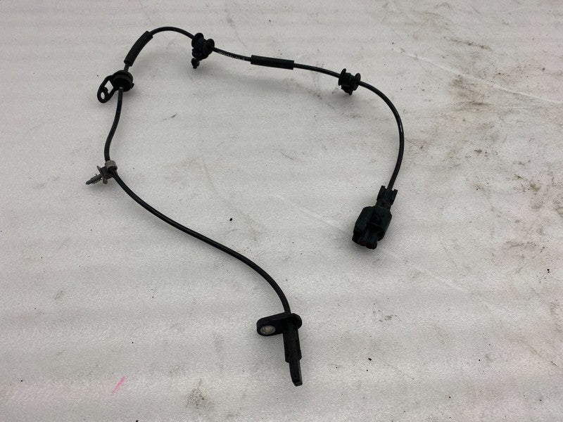 104476100E ⭕17-23 Model 3 Front Left or Right Anti-Lock ABS Wheel Speed Sensor 1044761-00-E