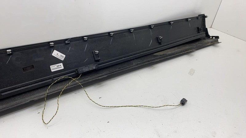 ⭕ 2021-2023 Ford Mustang Mach-E Passenger Side Rocker Skirt Panel Mold