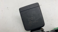 ⭕ 2021-2023 Polestar 2 Rear Left & Center Dual Seat Belt Catch Buckle 31675959