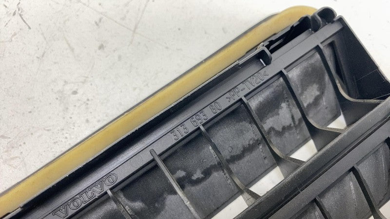 ⭕ 21-24 Polestar 2 Rear Left & Right Quarter Air Pressure Vent Grille 