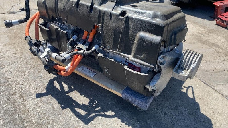 PT00054484 F ⭕ 22-23 Rivian R1T Electric Rear Drive Unit Quad Motor + Subframe & Suspension