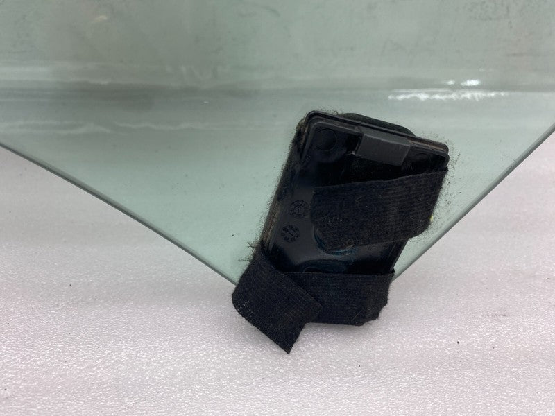 43R-004530 ⭕2017-2019 Tesla Model 3 Front Driver Side Door Window Glass Left  (Single Pane)