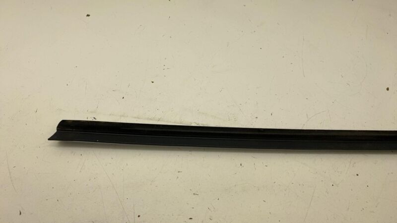 6009599 ⭕16-20 Tesla Model S Front Passenger Side Door Window Belt Molding Right 6009599