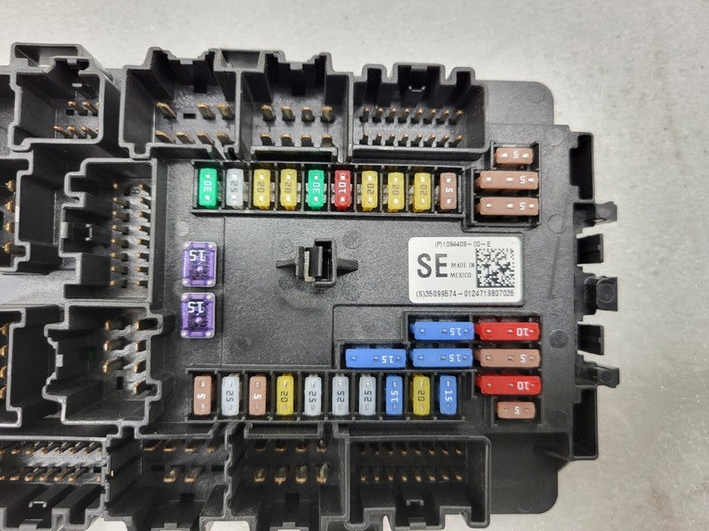109440900E ⭕ 16-20 Model S Front Cabin 12V Battery Fuse Relay Junction Module 1094409-00-E
