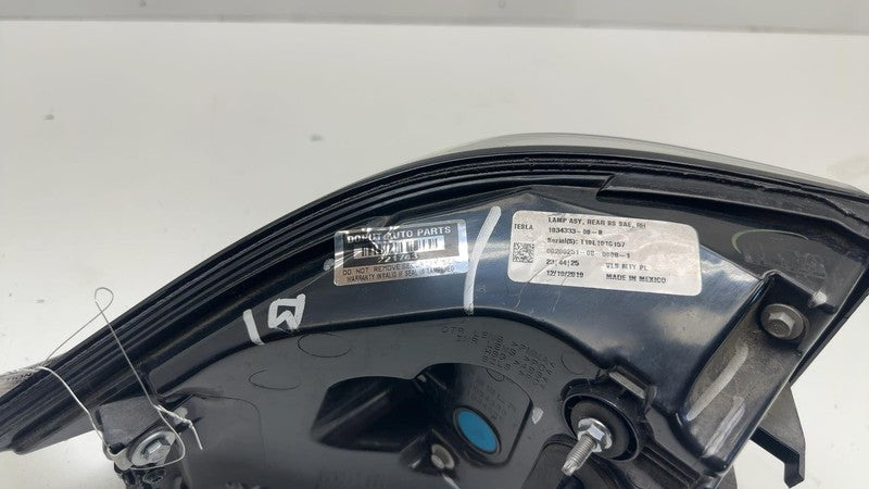 ⭕ 2016-2020 Tesla Model X MX Rear Right Outer Taillight Tail Lamp 1034