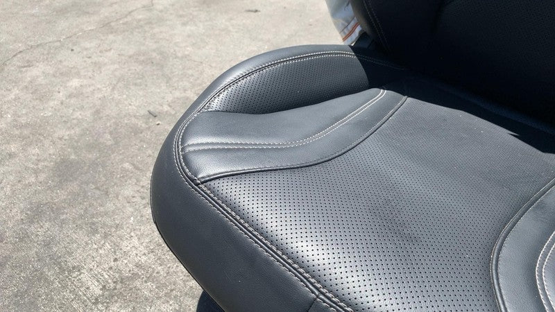 ⭕21-24 Ford Mustang Mach-E Front Passenger Side 1st Row Seat Leather Black Right