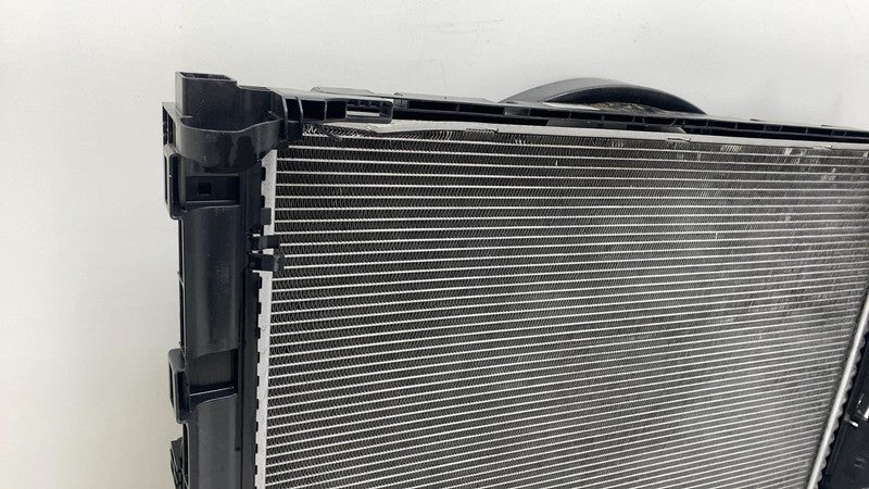 A 099 906 21 00 2019-2023 Mercedes-Benz C300 C-Class Engine Radiator Cooling Fan Shroud & Motor