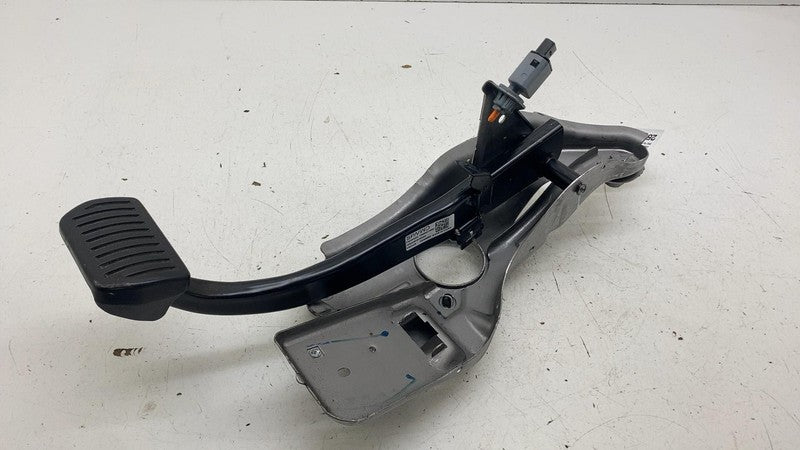 32264200 ⭕ 2021 2022 2023 Polestar 2 Front Brake Stop Pedal w/ Bracket & Sensor 32264200