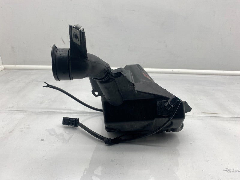 ⭕ 17-23 Model 3 Front Windshield Wiper Washer Reservoir Tank & Pump 10