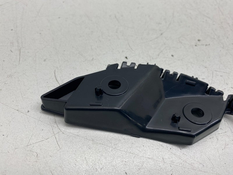 1774269 00 E ⭕ 24-26 Tesla Model 3 Front Right Fender to Bumper Fascia Bracket 1774269-00-E