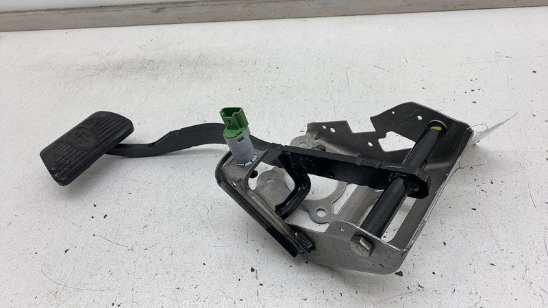 ⭕ 2017-2020 Maserati Levante Front Brake Foot Stop Pedal w/ Bracket 06