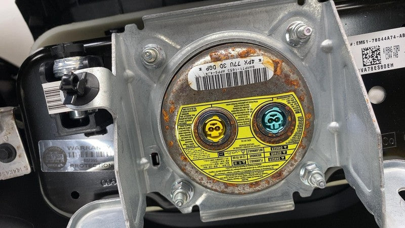 2017 2018 Ford C-Max Instrument Dashboard Panel w/ 4.2" Screen Opening Assembly