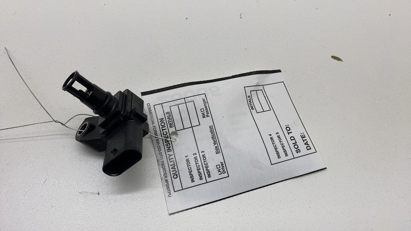 8637900 01 2021 BMW 530e G30 Air Intake Engine Manifold Map Pressure Sensor 863790001 OEM