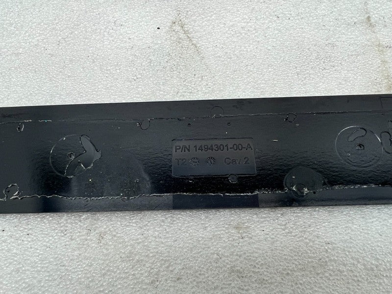 1494301 00 A ⭕20-23 Model Y Front Left or Right Door Sill Scuff Plate Cover Trim 1494301-00-A