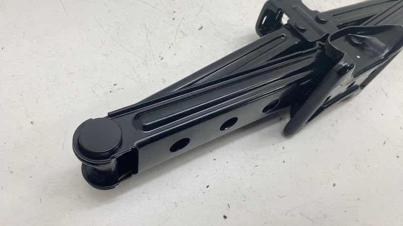 ⭕ 2013-2022 Land Rover Range Rover Sport Emergency Spare Tire Jack Tool Wrench