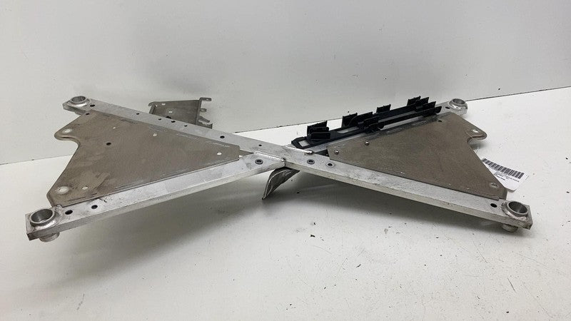 6879520 ⭕ 14-21 BMW i3 Rear Suspension Subframe Strut Brace Axle Support Bracket 6879520