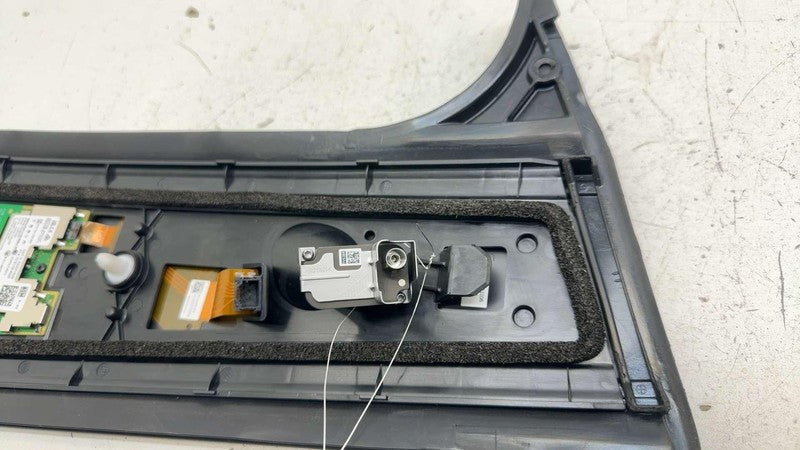 1785300-00-B ⭕ 20-24 Model Y MY Right Exterior B-Pillar Applique Glass Trim RH 1785300-00-B