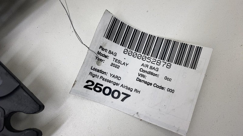 114375300A ⭕ 2017-2023 Tesla Model 3 Y Right Lower Knee Safety Airbag Module 1077826-00-D