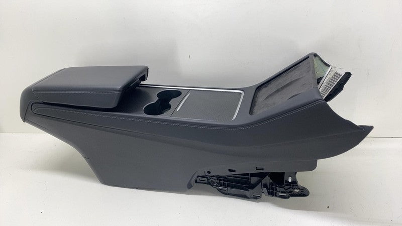 ⭕ 2021-2023 Tesla Model Y MY Front Center Console Armrest w/ Side Pane