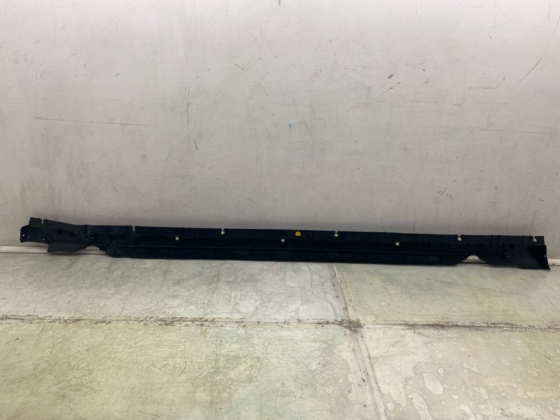 1497745 00 B ⭕ 20-23 Model Y Right Skirt Rocker Molding Panel Carrier Bracket RH 1497745-00-B