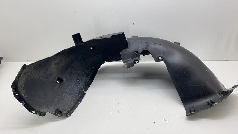 ⭕ 2022-2024 Rivian R1T Rear Right Wheel Fender Splash Guard Shield PT0
