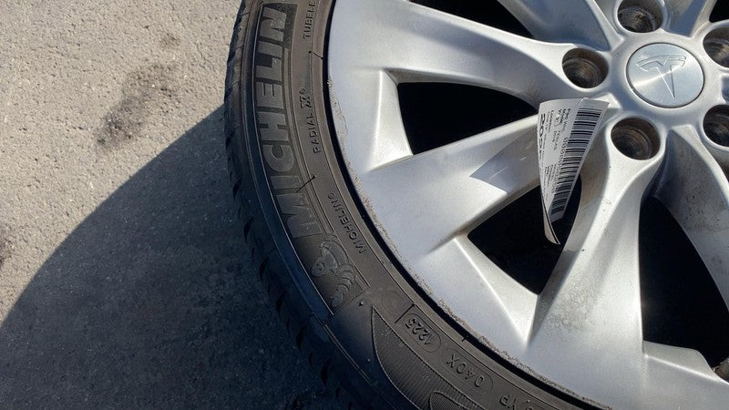 ⭕ 16-20 Model S MS Wheel Rim 19x8.0+40MM + Michelin Tire 245/45R19 105